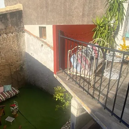Maison Plein Sud Sur Les Toits Au 2 Terrasses Holiday home *